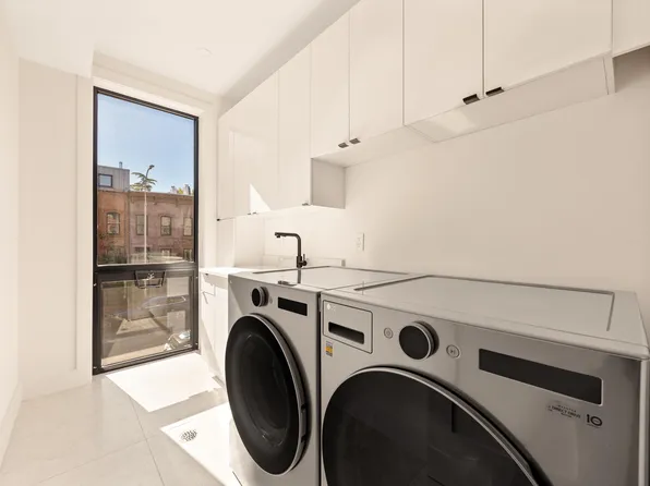 47 Madison Street image 19 of 29