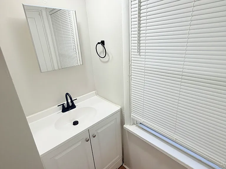 168 Ellicott St — Photo 9