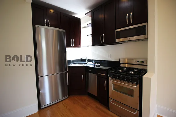 Rented by Bold New York | media 12