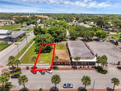 E Main St #E, Tavares, FL, 32778