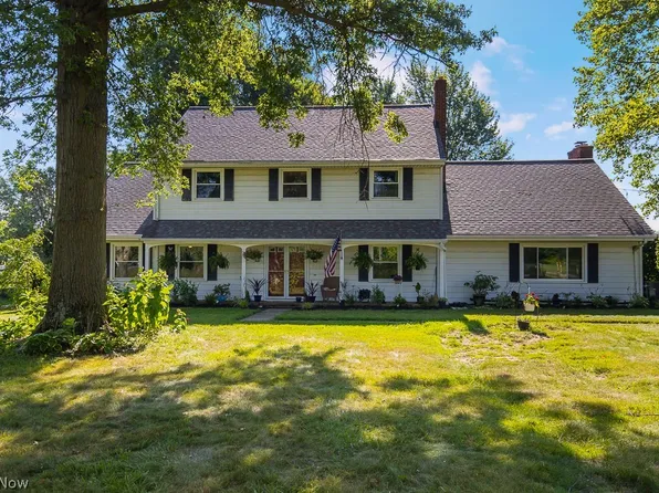 12243 Grafton Rd, Grafton, OH 44044