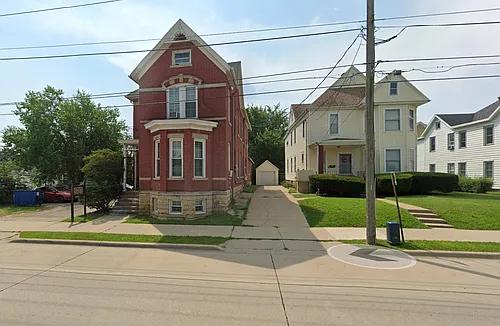 1020 University Ave Photo 1