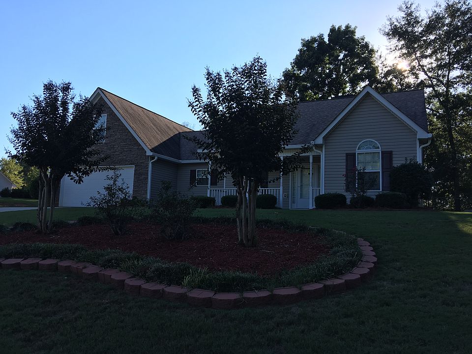 1st image of 313 Fletcher Ct
