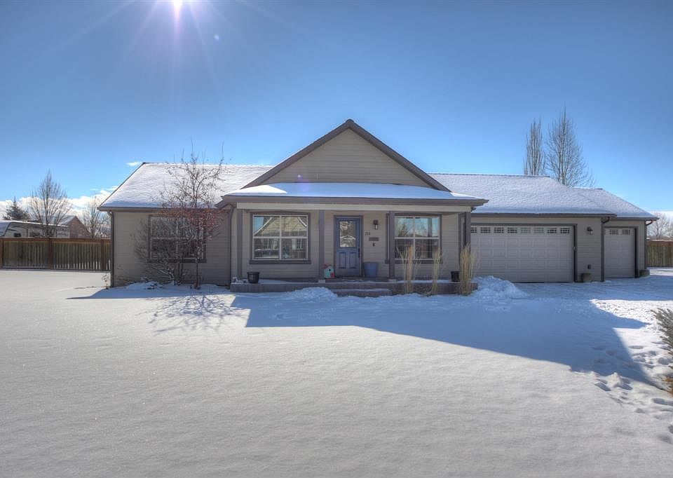 1st image of 214 Flagstone Ln