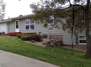 2009 Coyote St, Pierre, SD 57501