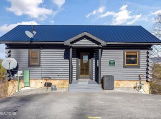 808 Peak Loop Way, Sevierville, TN 37862