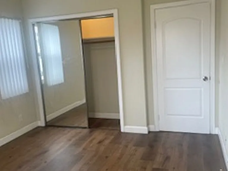 2436 Barry Ave #1 — Photo 25