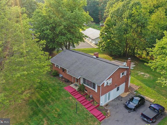 5th image of 16307 Rawlings Heights Dr