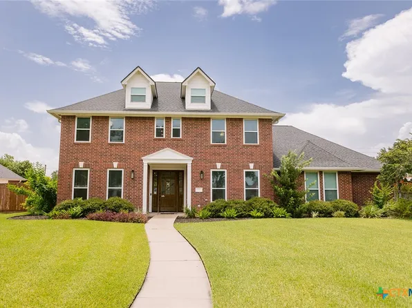 101 Legend Dr, Victoria, TX 77904