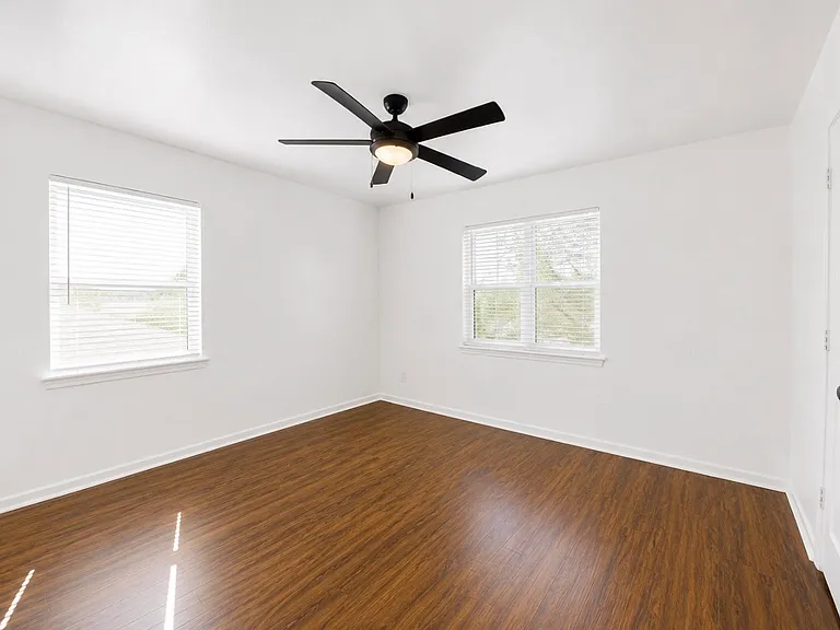 710 Culbertson Dr #3 — Photo 5