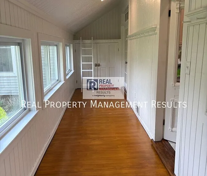 402 W Jennings St — Photo 20
