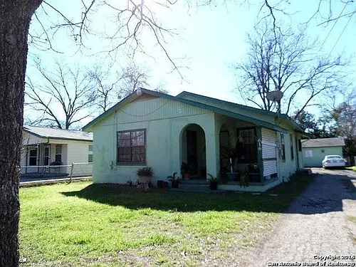 616 Sims Ave Photo 1