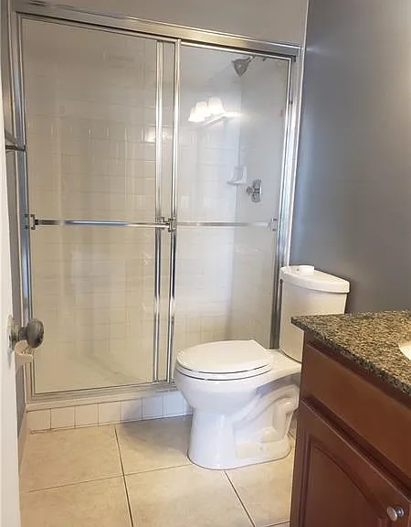 109 Lake Emerald Dr #107 — Photo 9