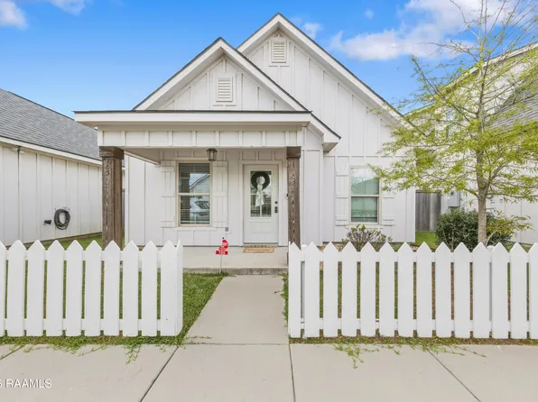 105 Sandstone Ave, Scott, LA 70583
