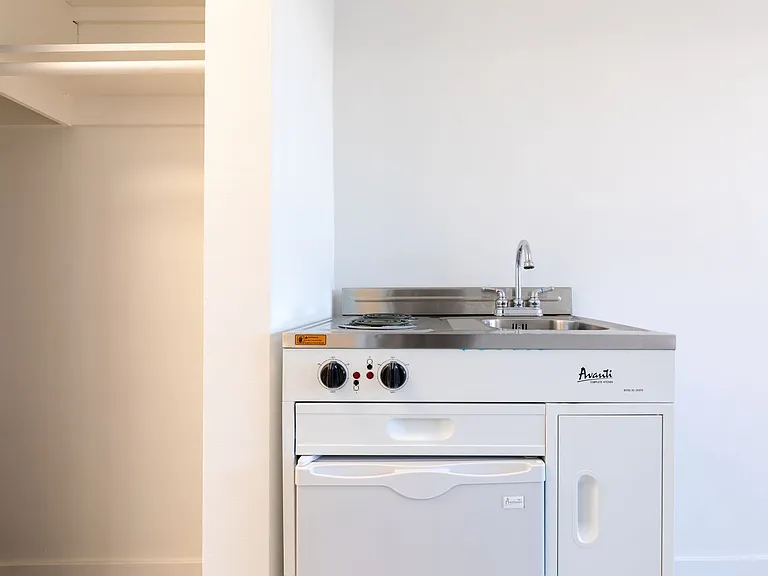 410 & 414 Manhattan Pl Los Angeles CA — Photo 14