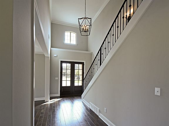3rd image of 4725 Magnolia Park Cir W