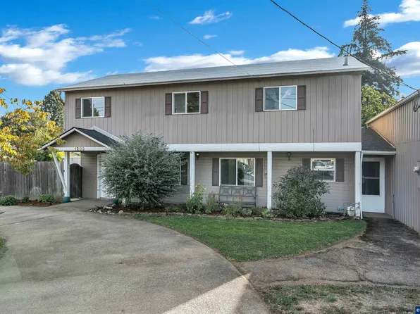 1203 Oak St, Amity, OR 97101