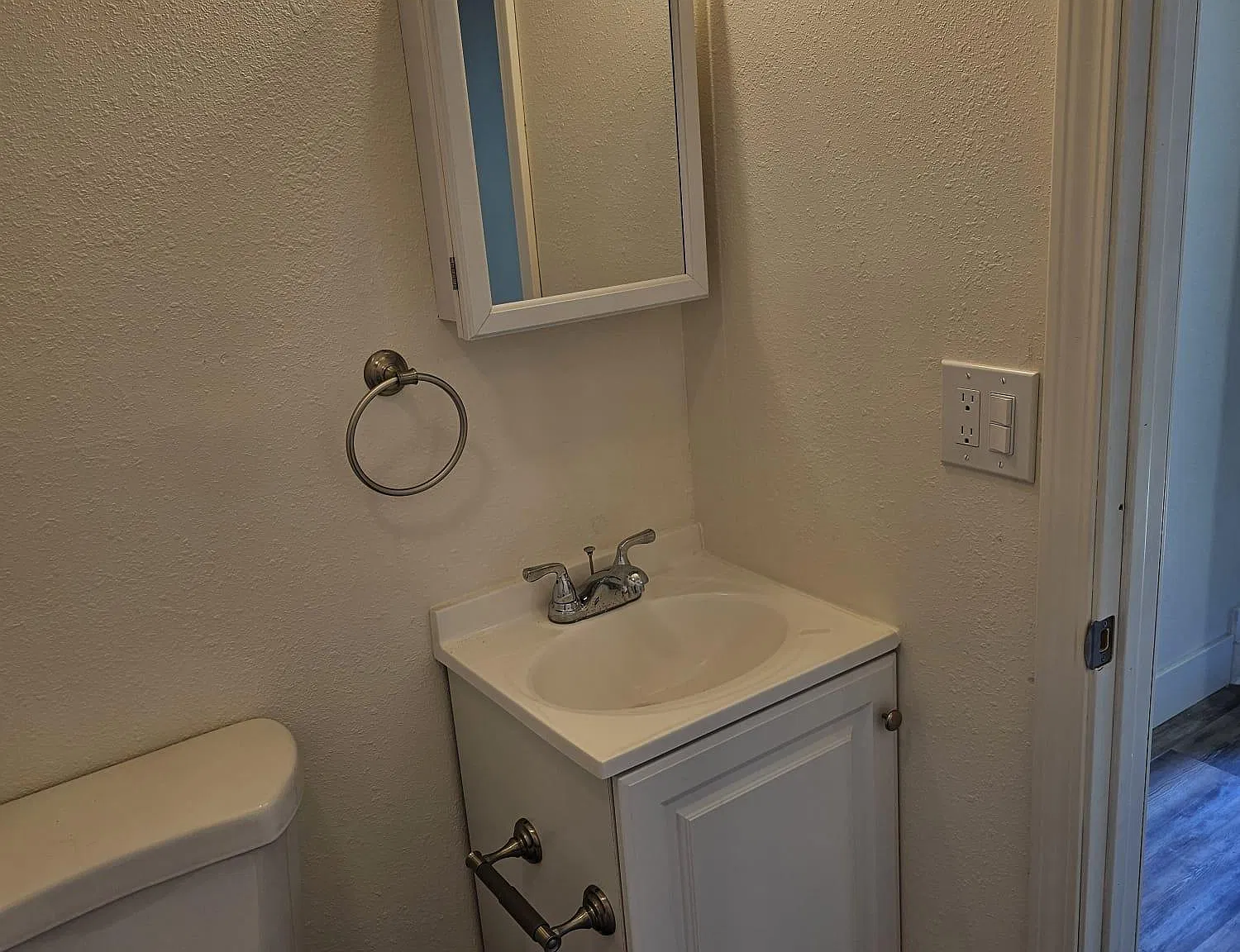 Studio, 350 sqft, $1,650 — Photo 4