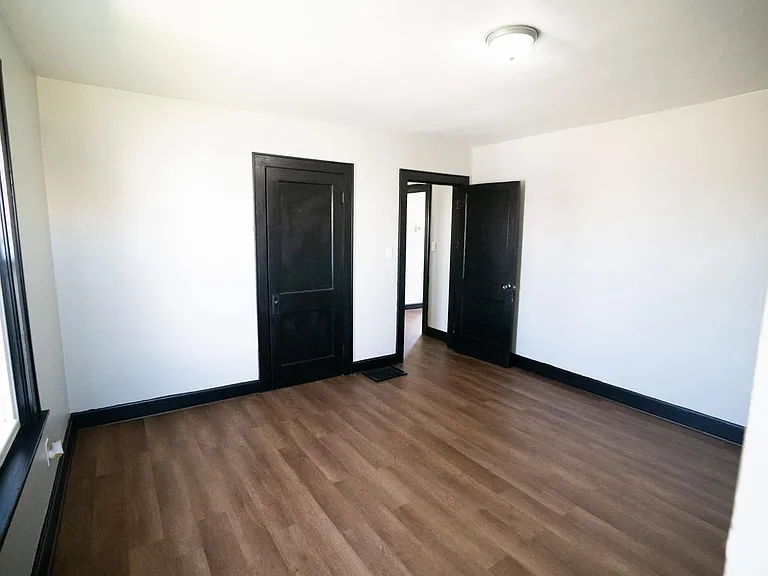 1144 Triplett St — Photo 5