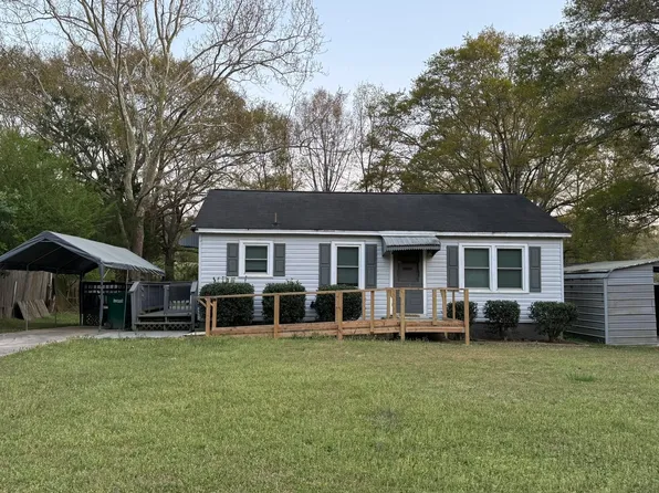 215 Murray Ave, Hartwell, GA 30643