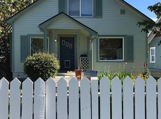 525 E 11th St, Port Angeles, WA