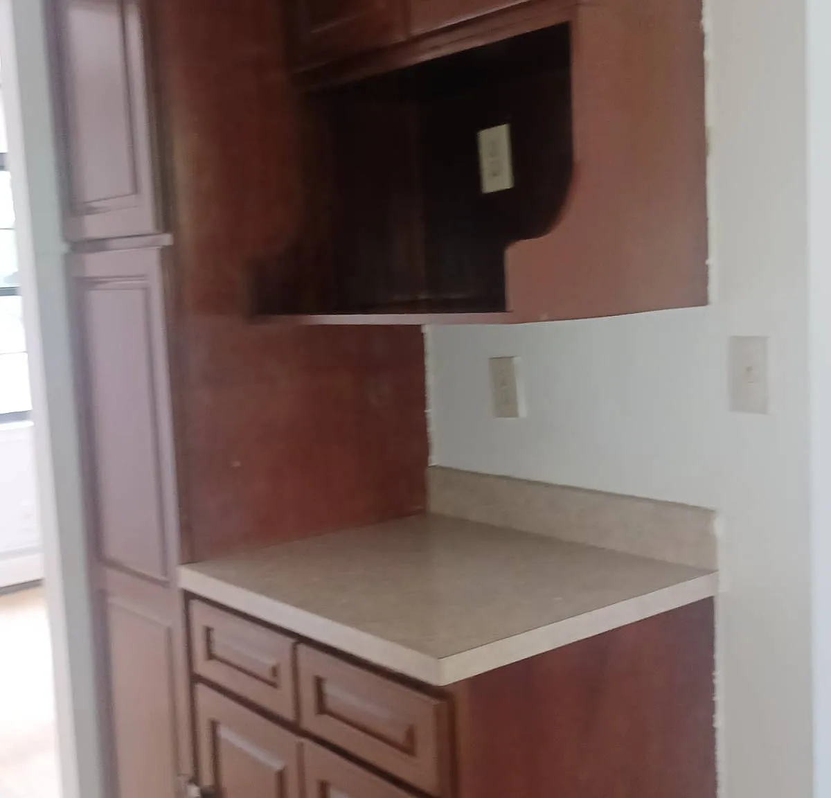 2 bed, 1.0 bath, 975 sqft, $2,700 — Photo 4