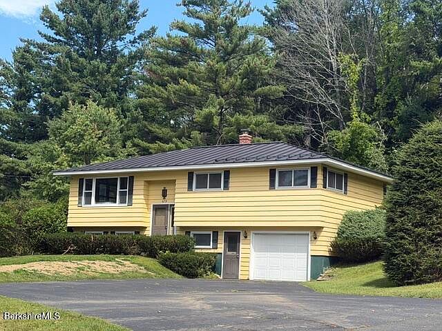 1st image of 679 Savoy Rd