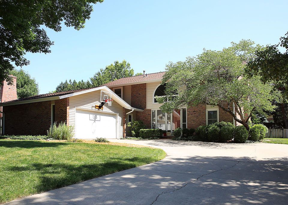 1st image of 6601 Rexford Dr