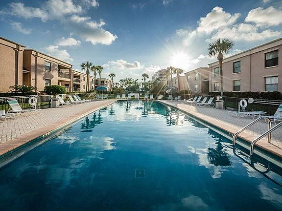 2nd image of 19725 Gulf Blvd APT 37