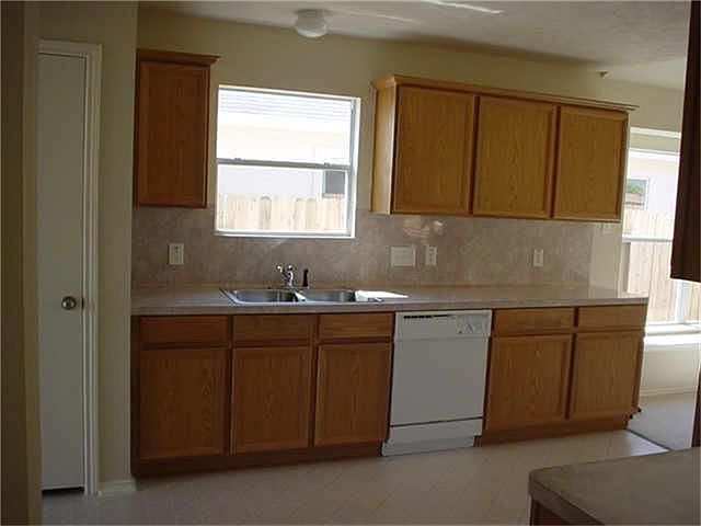 2nd image of 12322 Magnolia Cyn