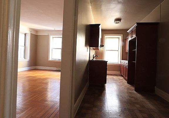 2nd image of 8831 Fort Hamilton Pkwy APT 4H