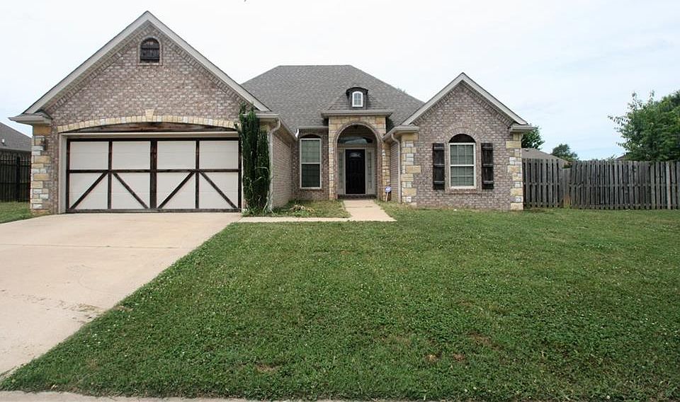 1st image of 1591 N Oakhaven Pl