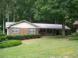 557 Dorsey Cir, Lilburn, GA