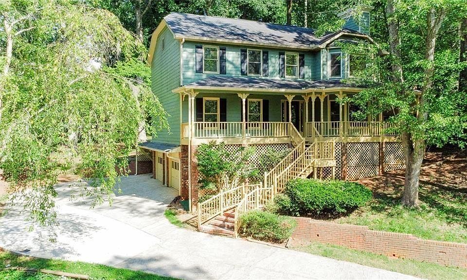 1st image of 3583 Candlewood Trl NE