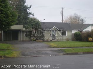 1227 E St, Springfield, OR 97477