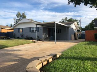 106 NE 8th St, Moore, OK 73160