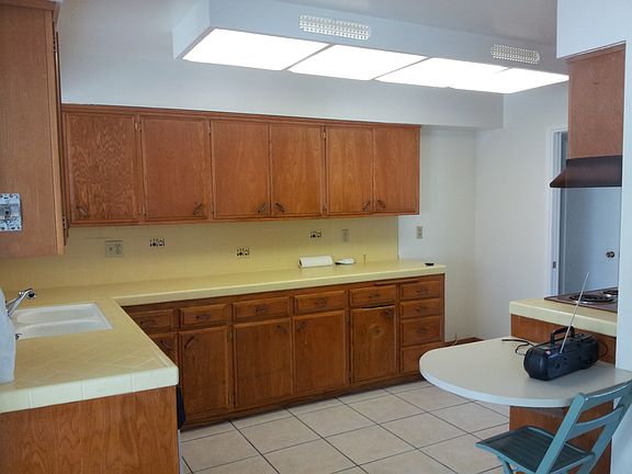 Bright Kitchen