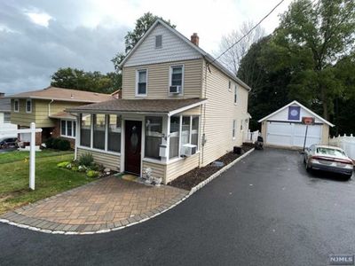 24 Fairview Ave, Butler, NJ, 07405