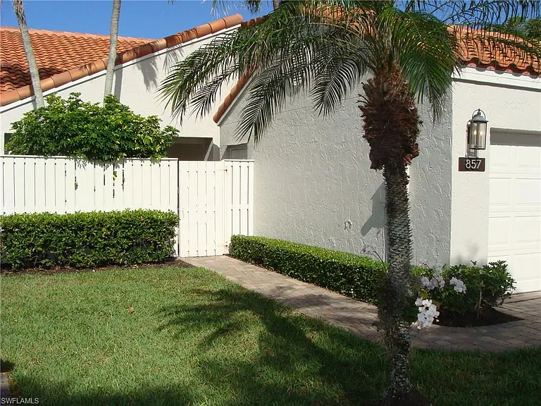 857 Reef Point Cir — Photo 1