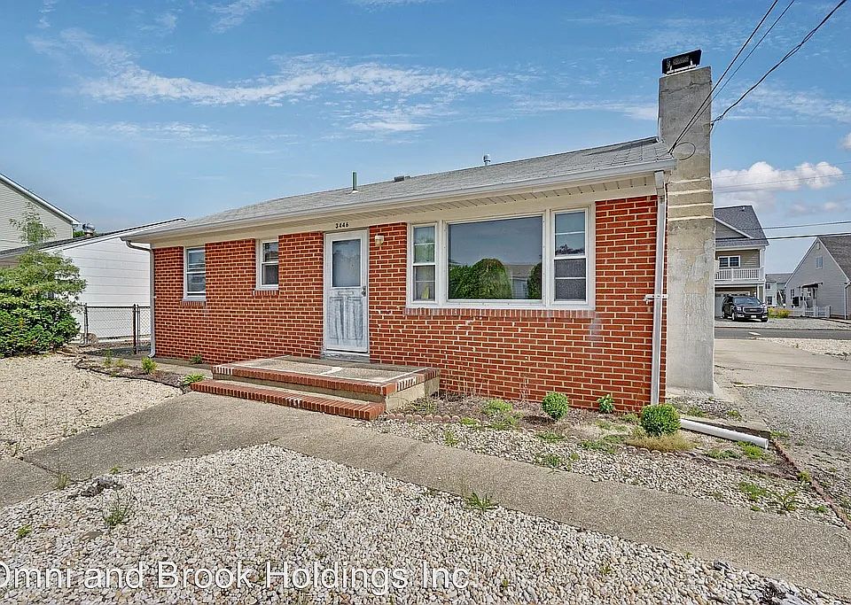 1st image of 3446 Bergen Ave