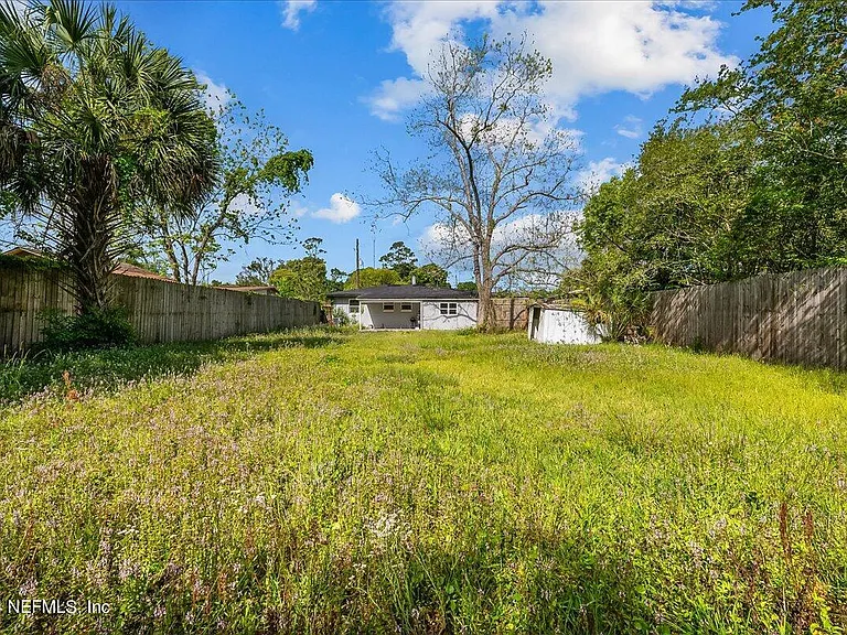 3919 Skycrest Dr — Photo 69