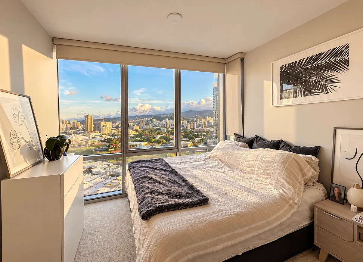 2 bed, 1034 sqft, $5,300 — Photo 4