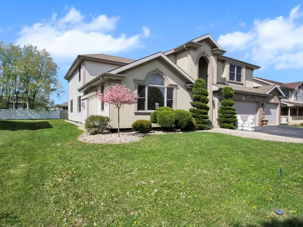 1805 Yorktown Dr, Bourbonnais, IL 60914