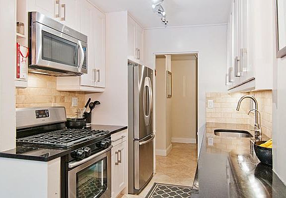 3rd image of 245 E 87th St APT 4A