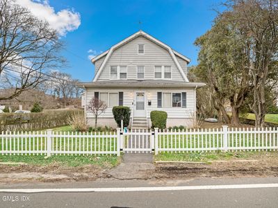 8 Sheephill Rd, Riverside, CT, 06878