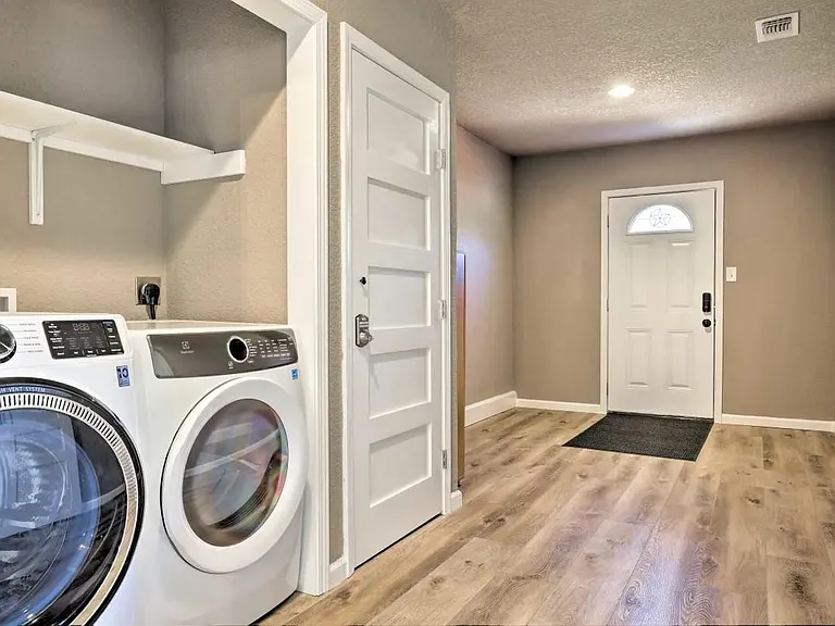 315 Family Cir — Photo 4