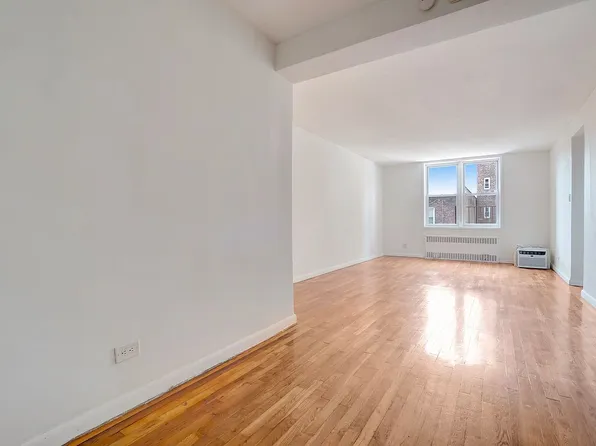 1350 E 5th St APT 2P, Brooklyn, NY 11230