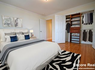 20 Brattle St #303, Cambridge, MA 02138