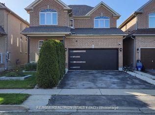 22 Grape Trl, Brampton, ON L7A2V8