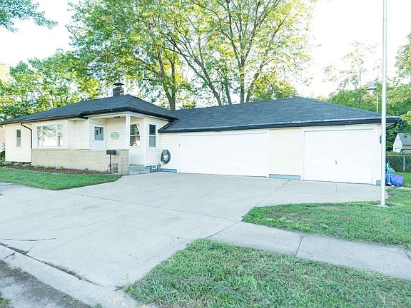 5th image of 5102 Louisa St